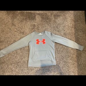 Women’s Under Armour Sweatshirt (small)